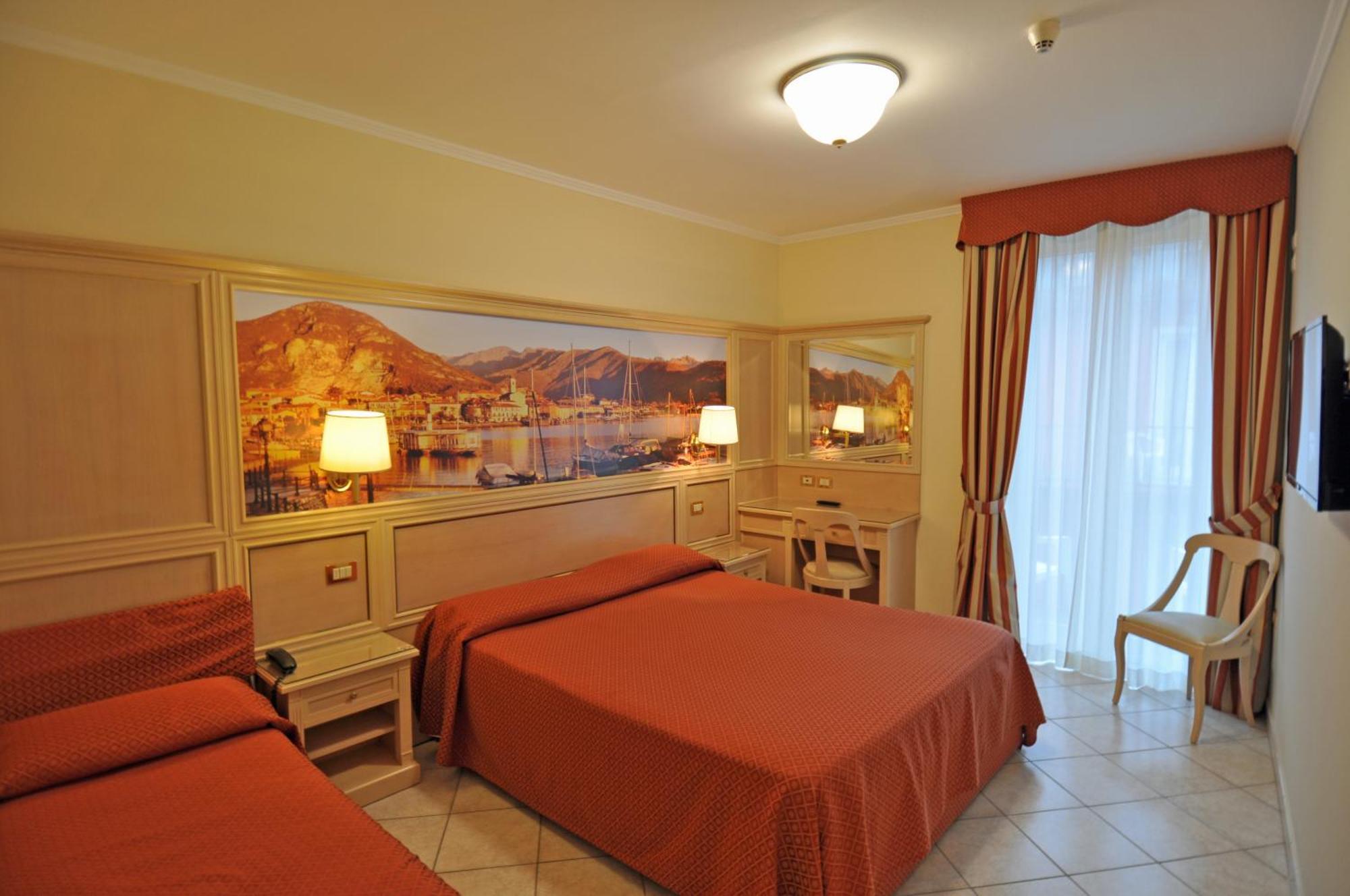 Hotel Moderno Στρέσα Εξωτερικό φωτογραφία
