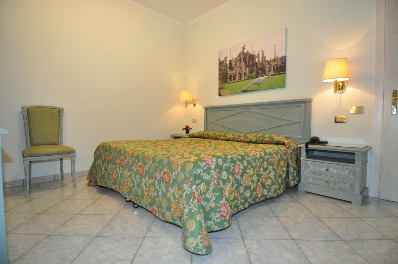 Hotel Moderno Στρέσα Εξωτερικό φωτογραφία